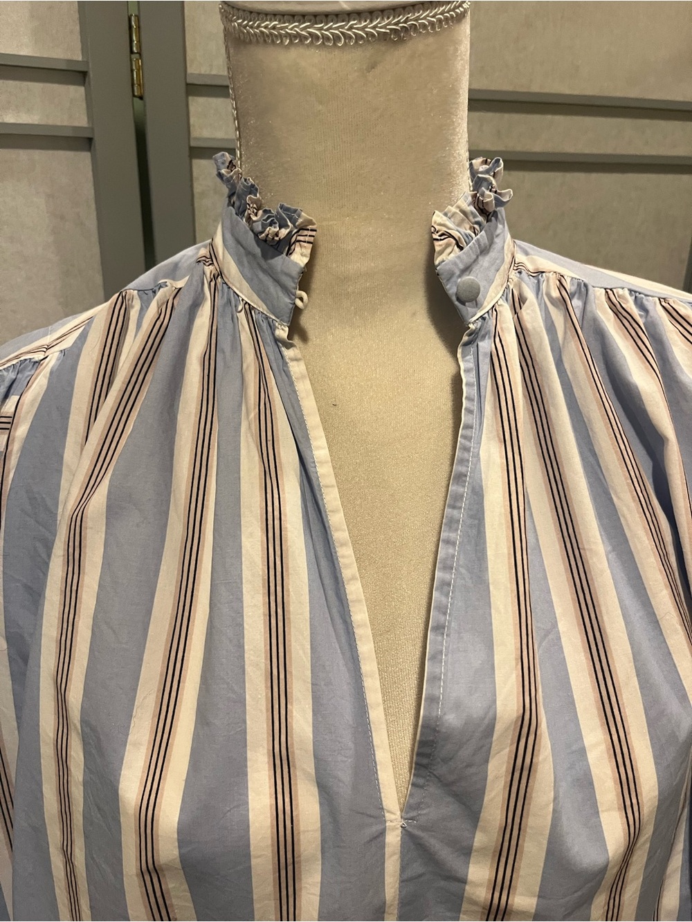 Anthropologie Maje “Lavia” Oversize Ruffle-Collar Blouse Size Fr 1 Small - Picture 4 of 12